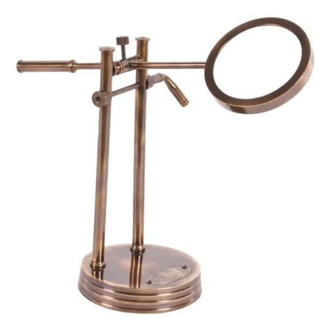 Magnifier on stand